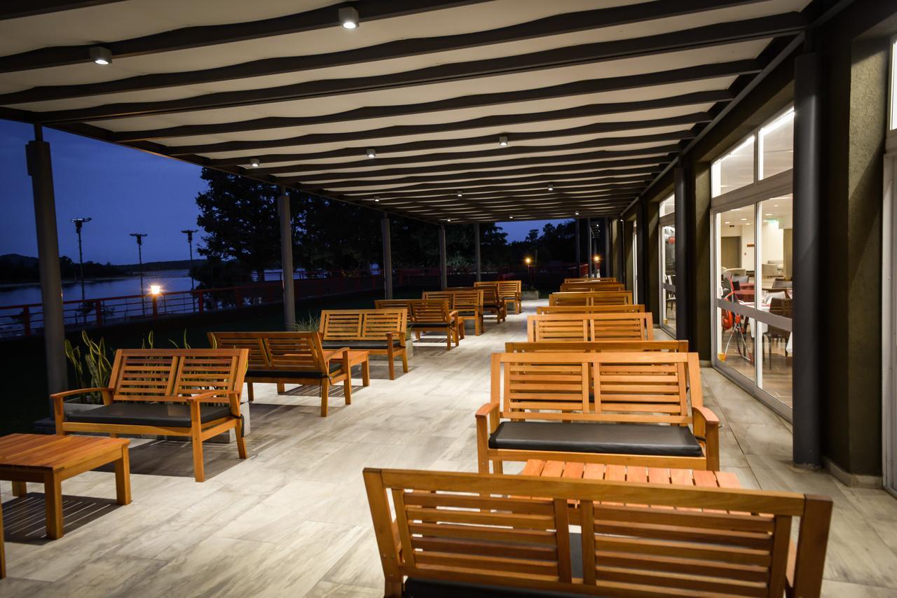 Amerian Villa Del Dique Zewnętrze zdjęcie